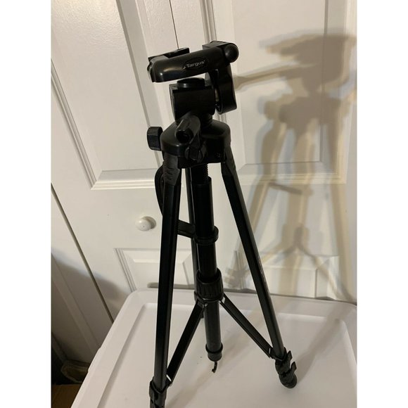 Targus Tripod TGT-BK58T Black With Targus Zip Bag Black - Picture 7 of 10